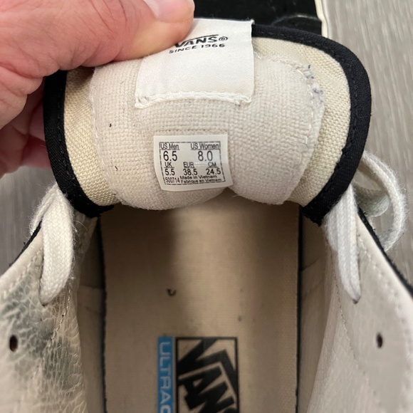 Vans Hi Tops - Picture 5 of 10